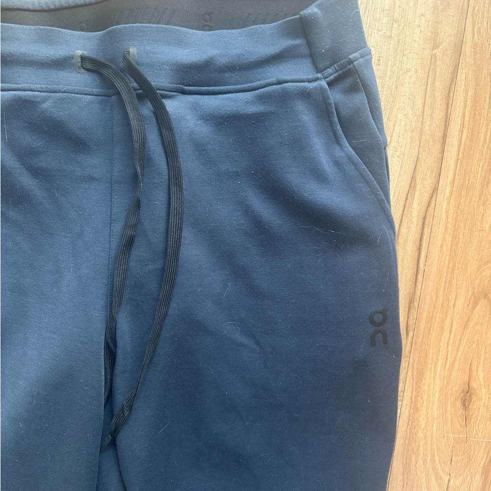 On Running Navy Sweat Pants - Picture 2 of 5